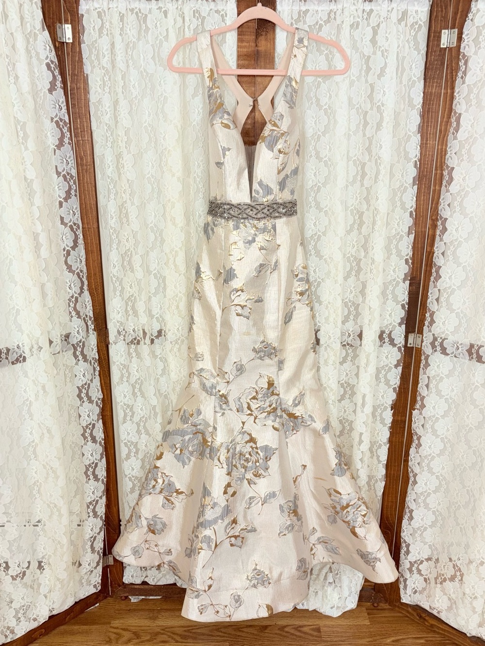 Stunning Bicici & Coty Metallic Brocade Prom Gown